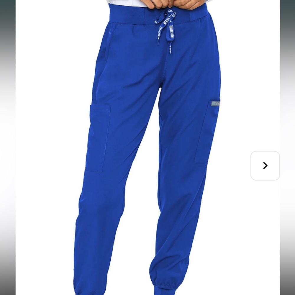 BRAND NEW SCRUB JOGGERS- Med Coutoure